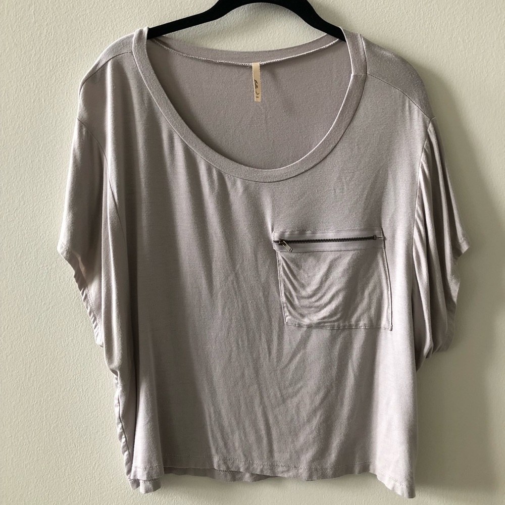Cropped Zipper T-shirt